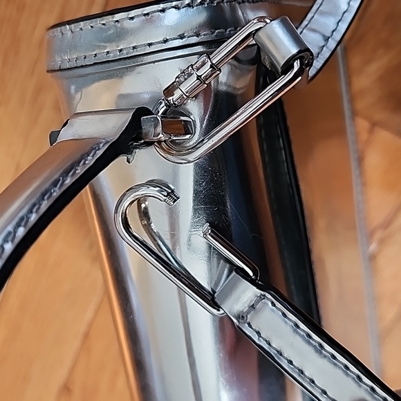 Tory Burch Metallic Mini - Picture 5 of 9